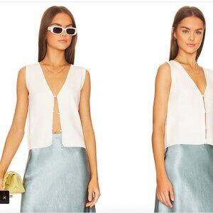 SNDYS Women's Cream Sleeveless Blouse